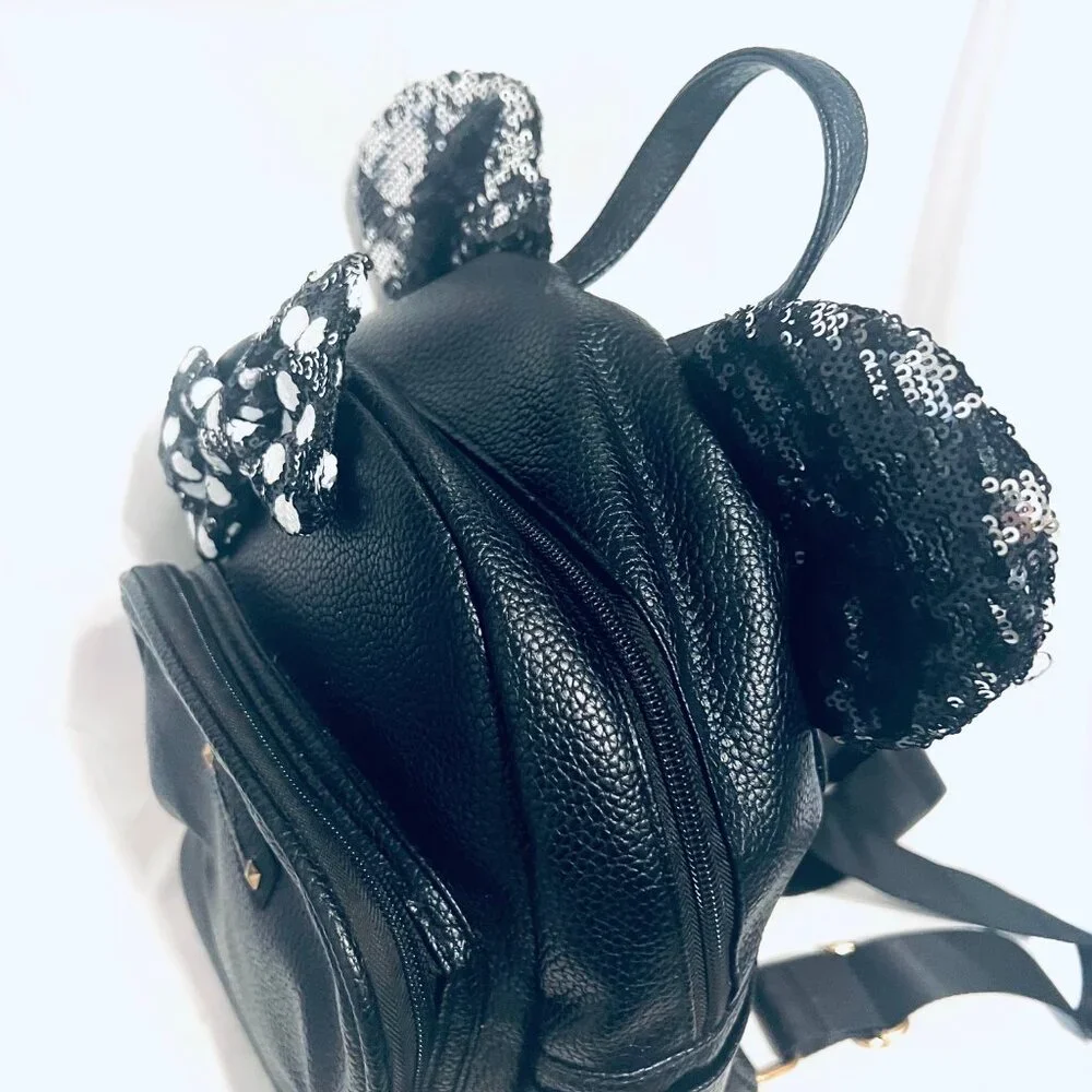 Disney color black